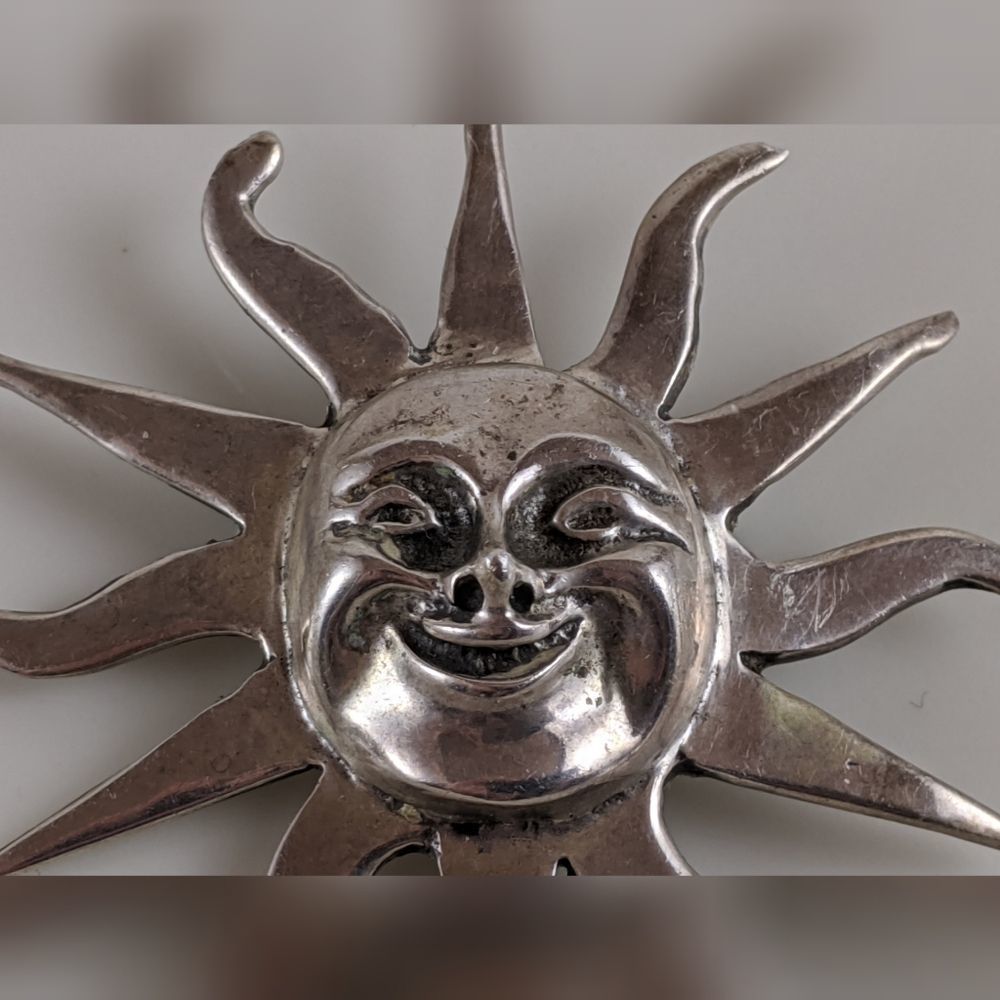 925 Sterling Silver Smiling Sun Mexico Brooch - Picture 8 of 11